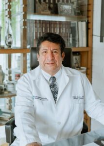 Dr. Edgar López Medicina Interna